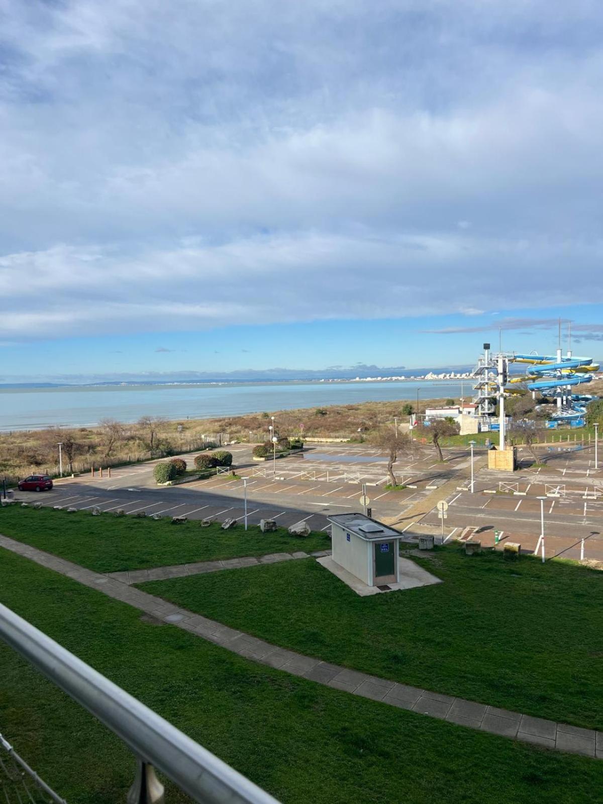 Les Pieds Dans Le Sable Appartement Vue Mer 1 Chambre 1 Cabine Le Grau-du-Roi Kültér fotó